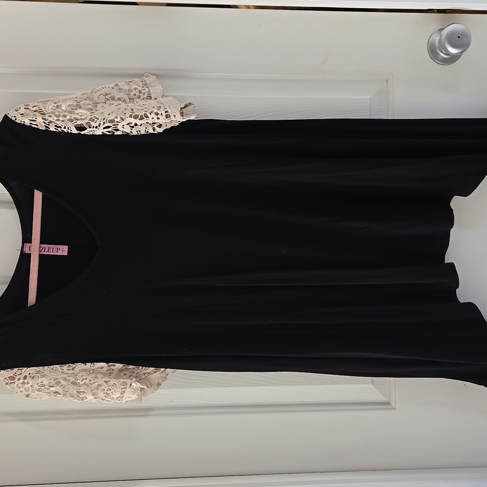 Dazzle Up Black Tunic Top, size XL